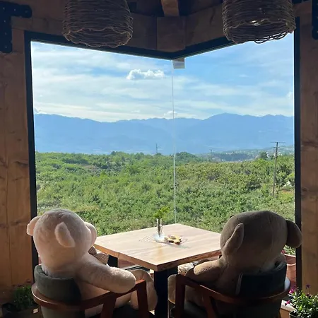 Nena Dashuri Agroturizem Peshkopi