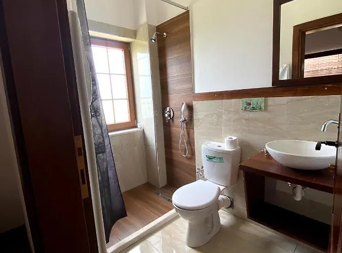 Konukevi Nena Dashuri Agroturizem 4*