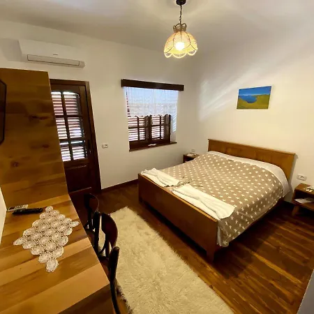 Hotel Nena Dashuri Agroturizem