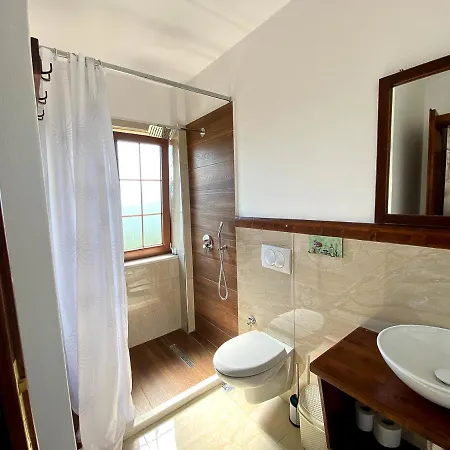 Nena Dashuri Agroturizem Peshkopi