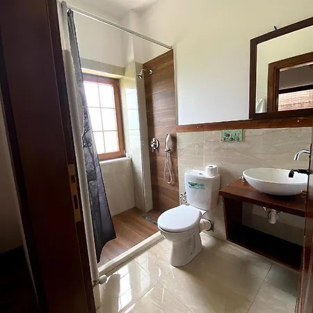 Hotel Nena Dashuri Agroturizem 3*