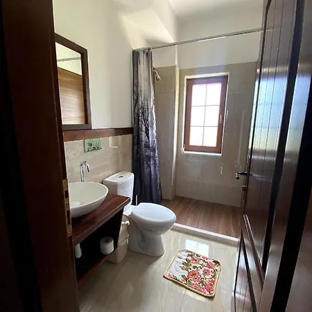 Hotel Nena Dashuri Agroturizem Peshkopi