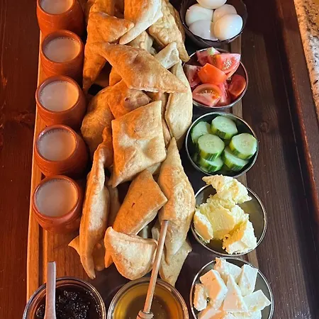Nena Dashuri Agroturizem 3*