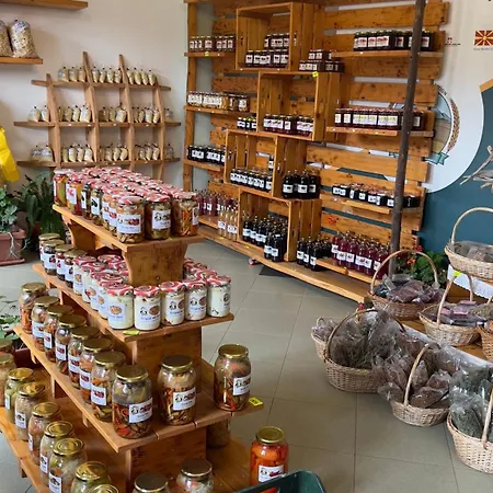Πανσιόν Nena Dashuri Agroturizem 4*