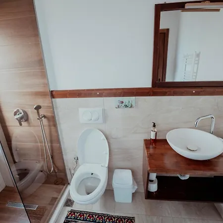 Nena Dashuri Agroturizem
