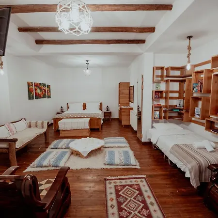 Affittacamere Nena Dashuri Agroturizem 4*